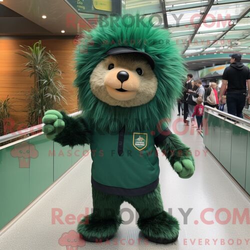 Costume De Mascotte Redbrokoly De Porc-Épic Vert Forêt Habillé Avec Un T-Shirt À Col En V Et Des Chapeaux