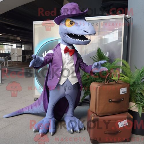 Costume Mascotte Redbrokoly De Télévision Jaune Citron Habillé Avec Un Short Et Des Ceintures