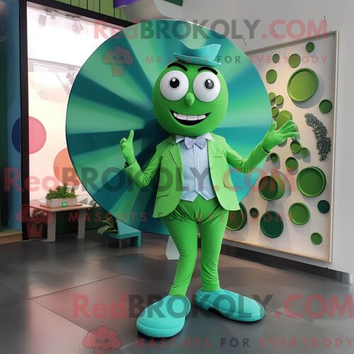 Personnage De Costume De Mascotte Redbrokoly Green Plate Spinner Habillé Avec Une Combishort Et Des Noeuds Papillons