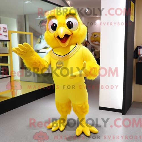 Costume De Mascotte Redbrokoly D Aigle Jaune Citron Personnage Habillé Avec Un Pantalon Capri Et Des Épingles À Cheveux