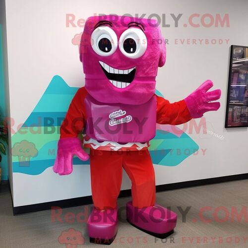 Personnage Mascotte Redbrokoly Magenta Candy Box Habillé Avec Un Rash Guard Et Des Pinces À Chaussures