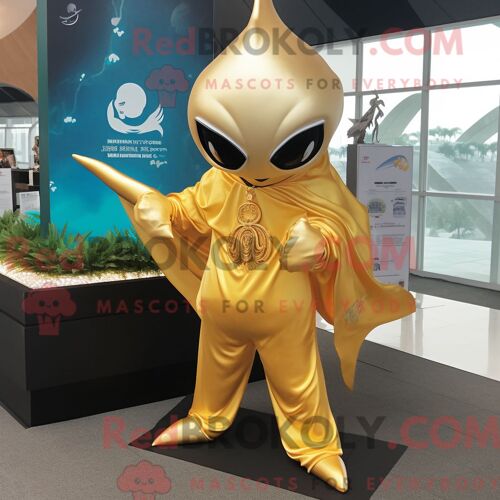 Costume De Mascotte Redbrokoly De Raie Manta Dorée Personnage Habillé Avec Un Polo Et Des Porte-Clés