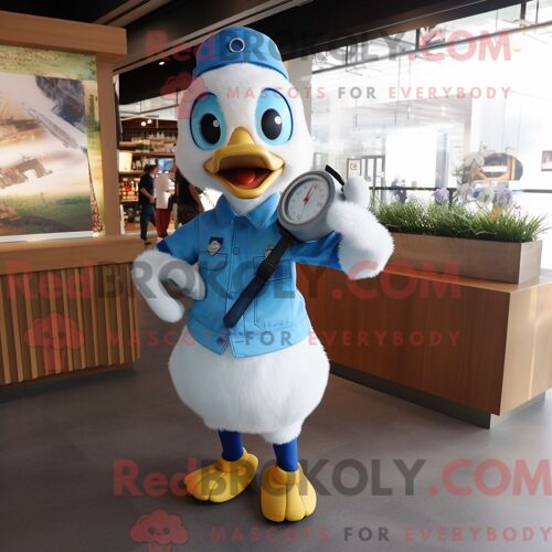 Costume Mascotte Redbrokoly De Mouton Bleu Sarcelle Habillé Avec Une Jupe Plissée Et Des Broches