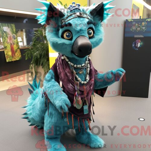 Costume De Mascotte Redbrokoly De Chauve-Souris Aux Fruits Bleus Habillé D Un Short De Course Et D Épingles À Chapeau