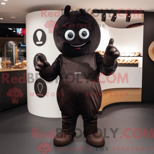 Costume Mascotte Redbrokoly De Barre De Chocolat Noir Personnage Habillé Avec Une Combishort Et Des Gants