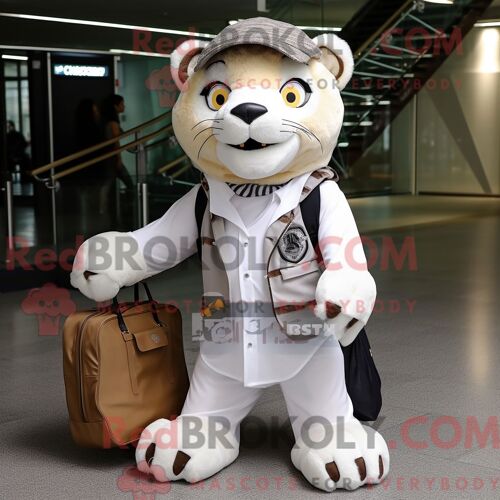 Mascotte Redbrokoly De Tigre À Dents De Sabre Blanc Personnage Habillé Avec Une Barboteuse Et Des Sacs Messager