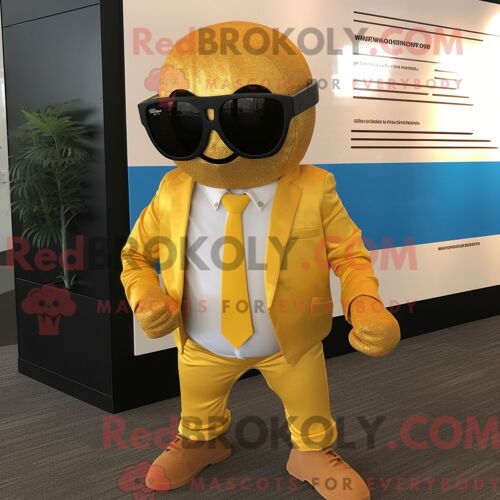Personnage Mascotte Redbrokoly Pendentif En Or Habillé D Un Costume Et De Lunettes De Soleil