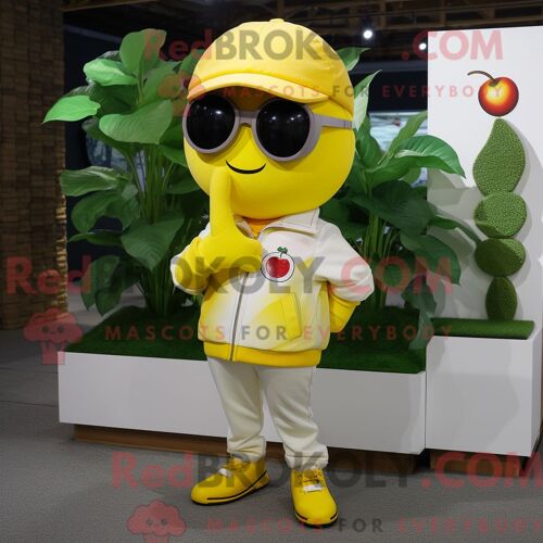 Costume De Mascotte Redbrokoly De Pomme Jaune Citron Habillé Avec Une Salopette Et Des Lunettes De Soleil