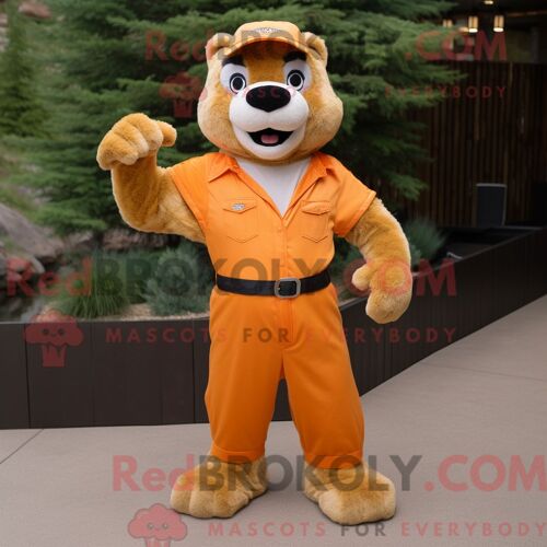 Costume Mascotte Redbrokoly De Marmotte Orange Habillé Avec Un Jean Bootcut Et Des Bretelles