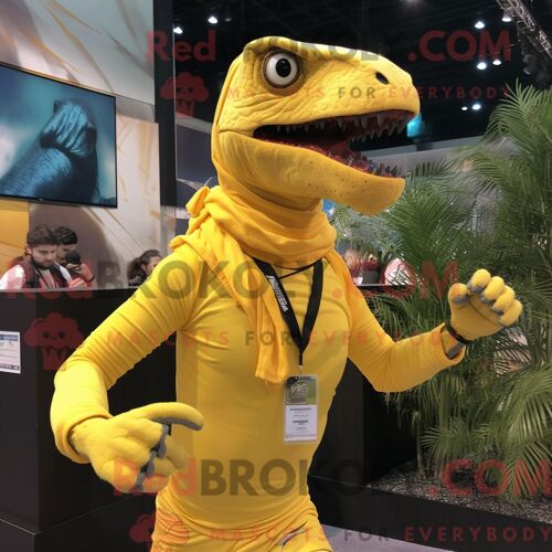 Costume De Mascotte Redbrokoly De Velociraptor Jaune Personnage Habillé D Un Short De Course Et De Clips Pour Écharpe