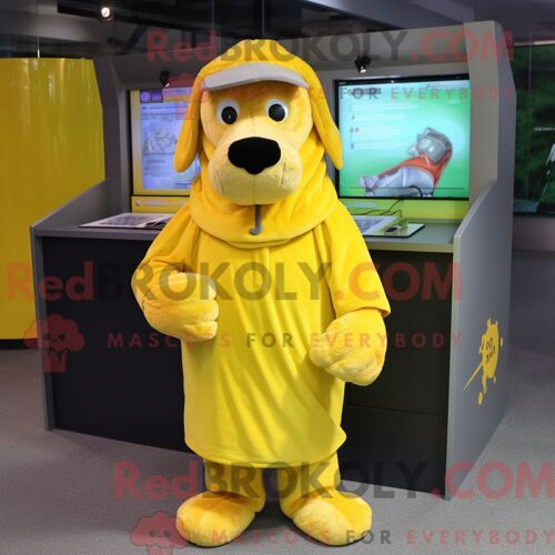 Costume De Mascotte Redbrokoly De Chien Jaune Citron Habillé D Un Camouflage Et D Anneaux