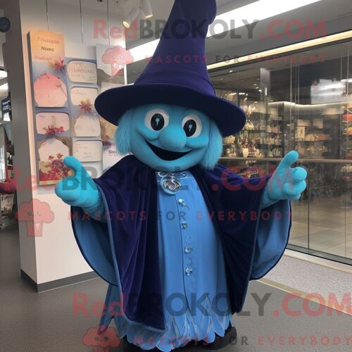Costume De Mascotte Redbrokoly De Sorcière Bleu Ciel Habillé D Une Veste Et D Épingles À Chapeau