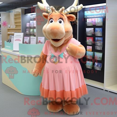 Costume De Mascotte Redbrokoly De Peach Moose Habillé Avec Une Jupe Longue Et Des Ceintures De Smoking