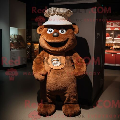 Costume Mascotte Redbrokoly De Goulash Marron Habillé Avec Une Combishort Et Des Casquettes