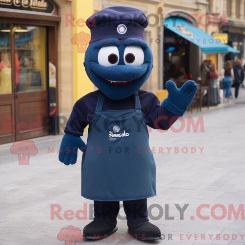 Costume Mascotte Redbrokoly De Paella Marine Personnage Habillé Avec Une Salopette Et Des Bonnets