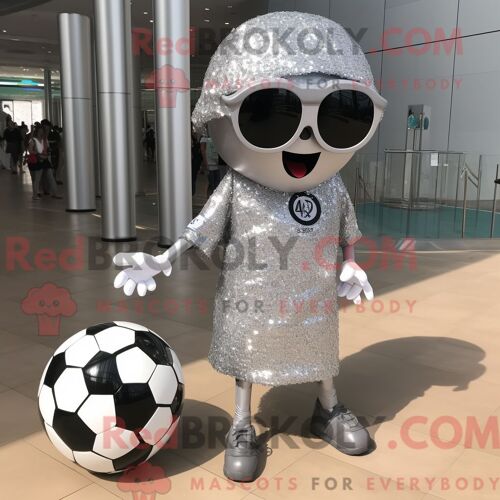 Costume De Mascotte Redbrokoly De But De Football Argenté Personnage Habillé Avec Une Jupe Circulaire Et Des Lunettes De Soleil
