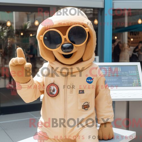 Costume De Mascotte Redbrokoly De Frites De La Marine Personnage Habillé D Un Pantalon Et De Chapeaux En Velours Côtelé