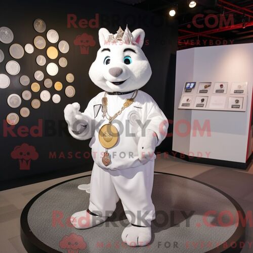 Personnage De Costume De Mascotte Redbrokoly De Pendentif Blanc Habillé Avec Une Chemise Habillée Et Des Porte-Monnaie