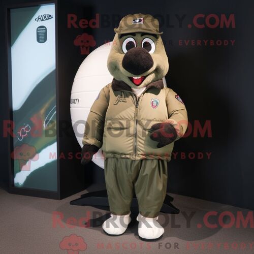 Costume Mascotte Redbrokoly D Avocat Jaune Habillé D Un Pantalon Cargo Et De Boutons De Manchette