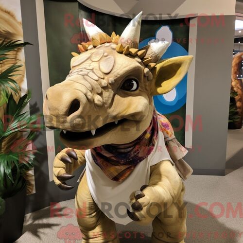 Costume De Mascotte Redbrokoly De Triceratops Beige Personnage Habillé Avec Une Barboteuse Et Des Clips Pour Écharpe