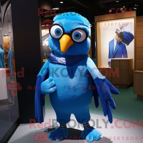 Costume Mascotte Redbrokoly D Aigle Bleu Habillé D Un Col Roulé Et De Lunettes