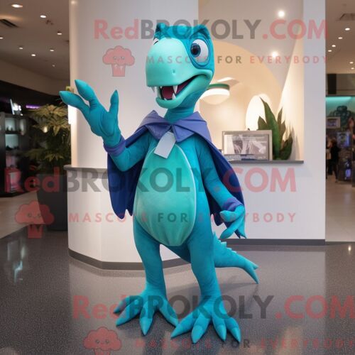 Costume Mascotte Redbrokoly De Blue Mango Personnage Habillé Avec Un Short En Jean Et Des Portefeuilles