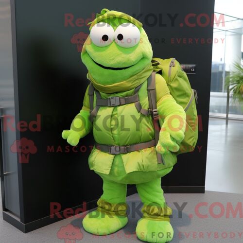 Costume De Mascotte Redbrokoly Lime Green Alliance Habillé Avec Un Pantalon Cargo Et Des Sacs À Dos