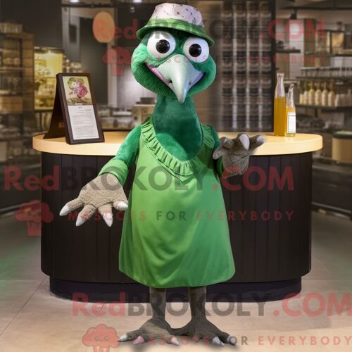 Costume De Mascotte Redbrokoly De Caille Vert Forêt Personnage Habillé Avec Une Robe De Cocktail Et Des Casquettes