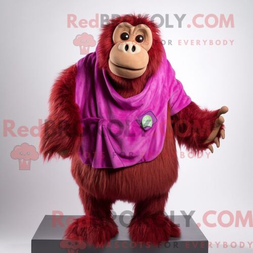 Costume De Mascotte Redbrokoly D Orang-Outan Magenta Habillé D Un Manteau Et D Écharpes