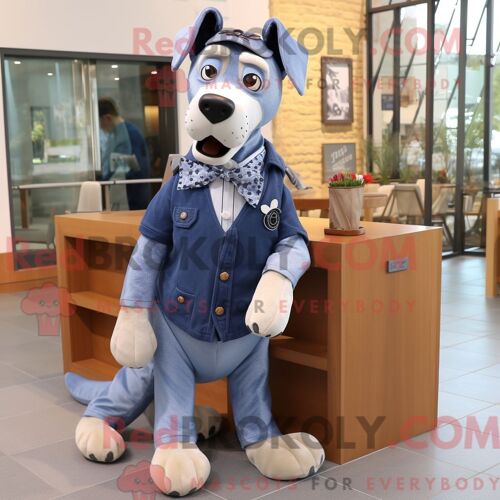 Costume De Mascotte Redbrokoly De Chien Bleu Marine Personnage Habillé Avec Un Jean Boyfriend Et Des Noeuds Papillons