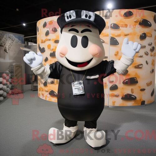 Personnage Mascotte Redbrokoly De Bouteille De Lait Noire Habillé D Un Short Cargo Et De Bandeaux