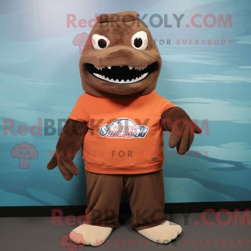 Costume Mascotte Redbrokoly De Saumon Marron Personnage Habillé Avec Un Sweat Et Des Mitaines