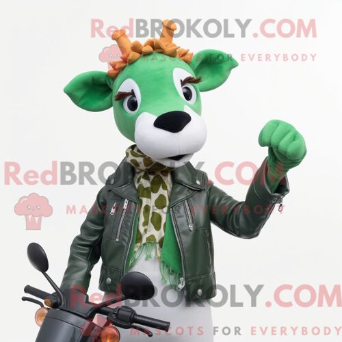 Personnage De Costume De Mascotte Redbrokoly De Girafe Vert Forêt Habillé Avec Une Veste De Moto Et Des Clips Pour Écharpe