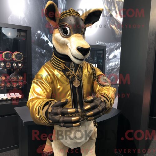 Costume Mascotte Redbrokoly D Okapi Doré Personnage Habillé D Un Blouson Aviateur Et De Montres-Bracelets