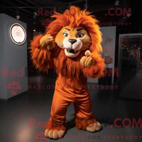 Costume Mascotte Redbrokoly De Lion Rouille Habillé D Une Combinaison Et D Épingles À Cheveux