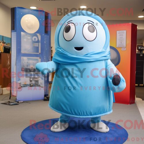 Costume De Mascotte Redbrokoly De Cygne Bleu Ciel Habillé Avec Un Jean Et Des Bracelets De Cheville