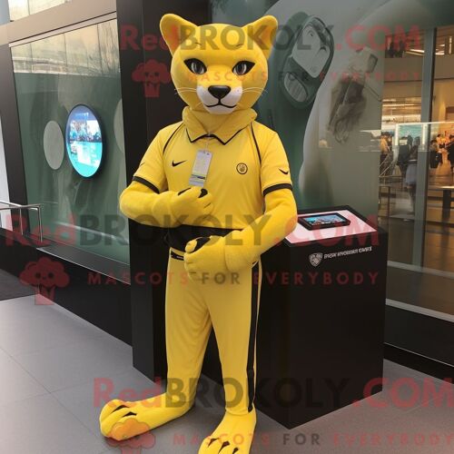 Costume De Mascotte Redbrokoly Puma Jaune Citron Habillé Avec Un T-Shirt À Manches Longues Et Des Montres Intelligentes