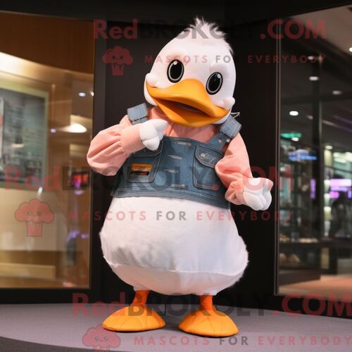 Costume Mascotte Redbrokoly De Peach Goose Personnage Habillé Avec Un Jean Et Des Bagues
