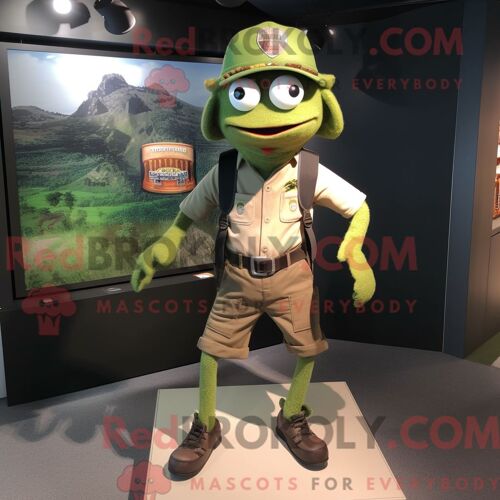 Personnage De Costume De Mascotte Redbrokoly De Vache Jersey Tan Habillé Avec Une Veste Et Des Portefeuilles