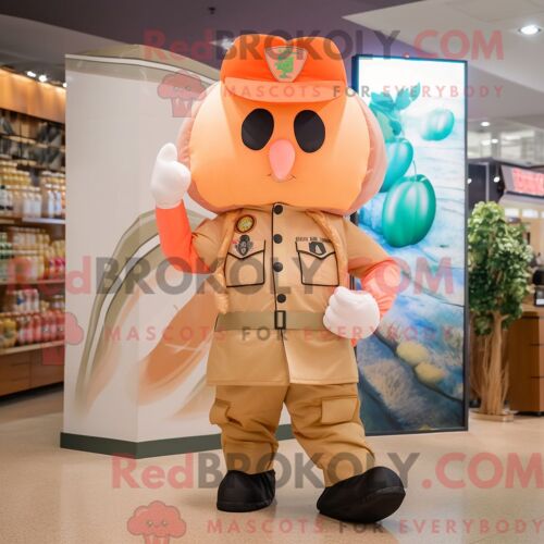 Personnage De Costume De Mascotte Redbrokoly De But De Football Jaune Habillé Avec Un Short Et Des Portefeuilles
