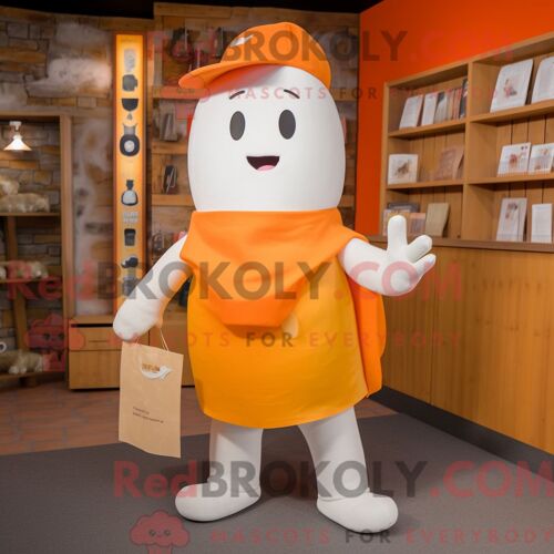 Costume Mascotte Redbrokoly D Hermine Orange Habillé D Un Pantalon Chino Et De Sacs Fourre-Tout