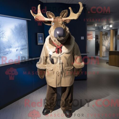 Costume Mascotte Redbrokoly D Élan Bleu Marine Habillé D Une Parka Et De Cravates