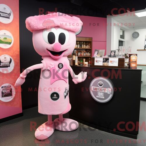 Personnage Mascotte Redbrokoly Guinness Rose Habillé Avec Une Robe De Cocktail Et Des Porte-Documents