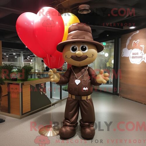 Costume De Mascotte Redbrokoly De Ballons En Forme De Coeur Marron Habillé D Une Chemise Henley Et De Bérets