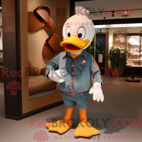Costume Mascotte Redbrokoly De Moussaka Rouge Personnage Habillé Avec Une Jupe Et Des Portefeuilles