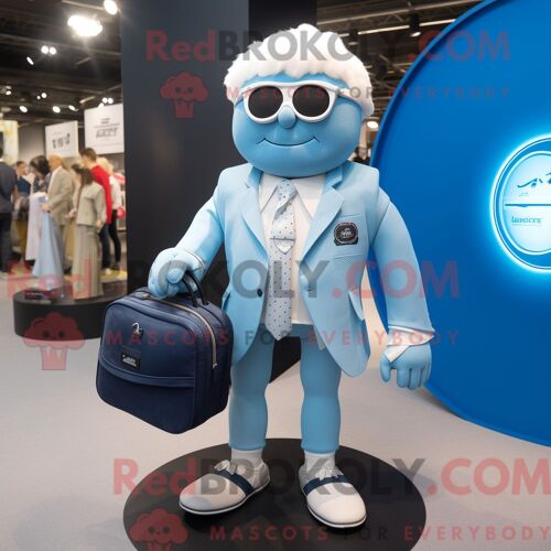 Costume Mascotte Redbrokoly De Ballon De Rugby Bleu Ciel Habillé Avec Un Blazer Et Des Sacs À Main