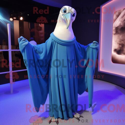 Costume De Mascotte Redbrokoly D Albatros Bleu Personnage Habillé D Une Robe De Soirée Et D Écharpes