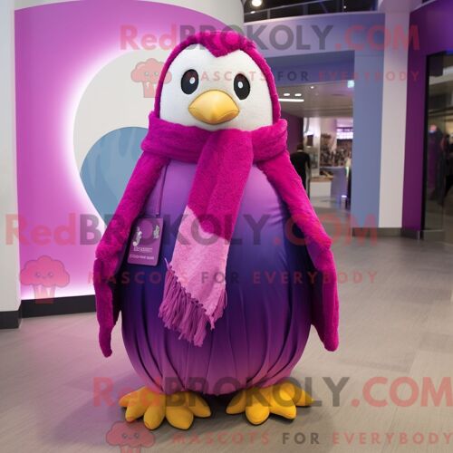 Costume De Mascotte Redbrokoly De Mouette Lavande Habillé Avec Un Jean De Maman Et Des Clips D Écharpe