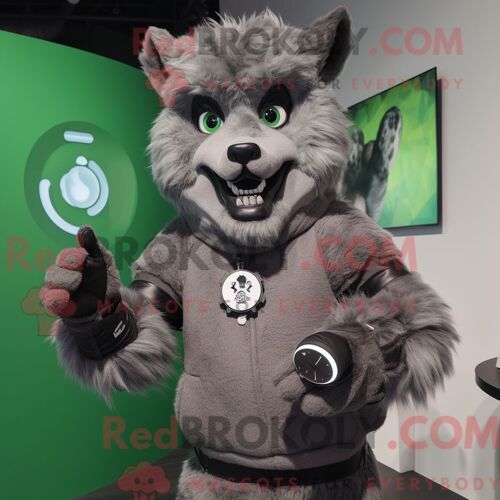 Mascotte Redbrokoly De Loup-Garou Gris Costume De Personnage Habillé Avec Un Col Roulé Et Des Montres Connectées