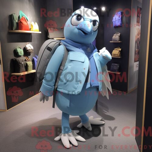 Costume Mascotte Redbrokoly De Pigeon Bleu Ciel Personnage Habillé Avec Un Pantalon Et Des Sacs À Dos